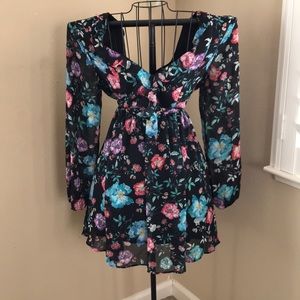 Beautiful flowery Express dress never worn!